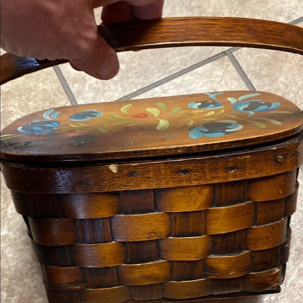 Vintage Woven Knitting Basket/Purse with Hand-Painted Accents Picnic Retro